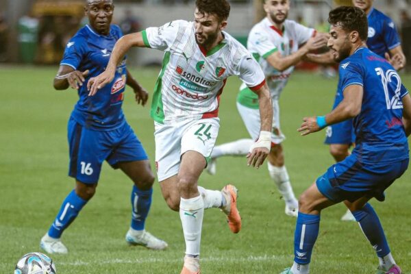 MC Alger vs Paradou: A Clash of Algerian Football Giants