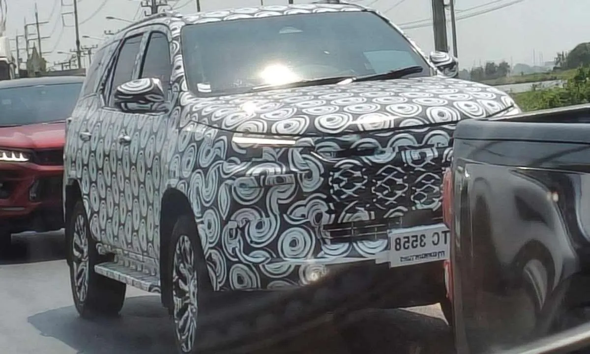 toyota fortuner spy shots — ZA news