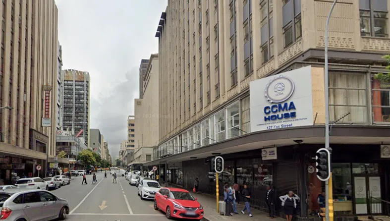 lawyer shot in johannesburg — ZA news