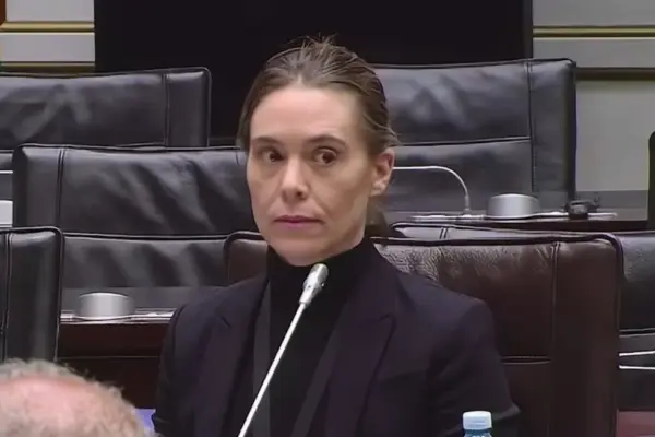 sarah jane trent — ZA news