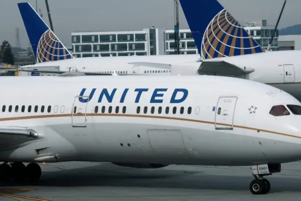 airline flight cancellations fuel — ZA news