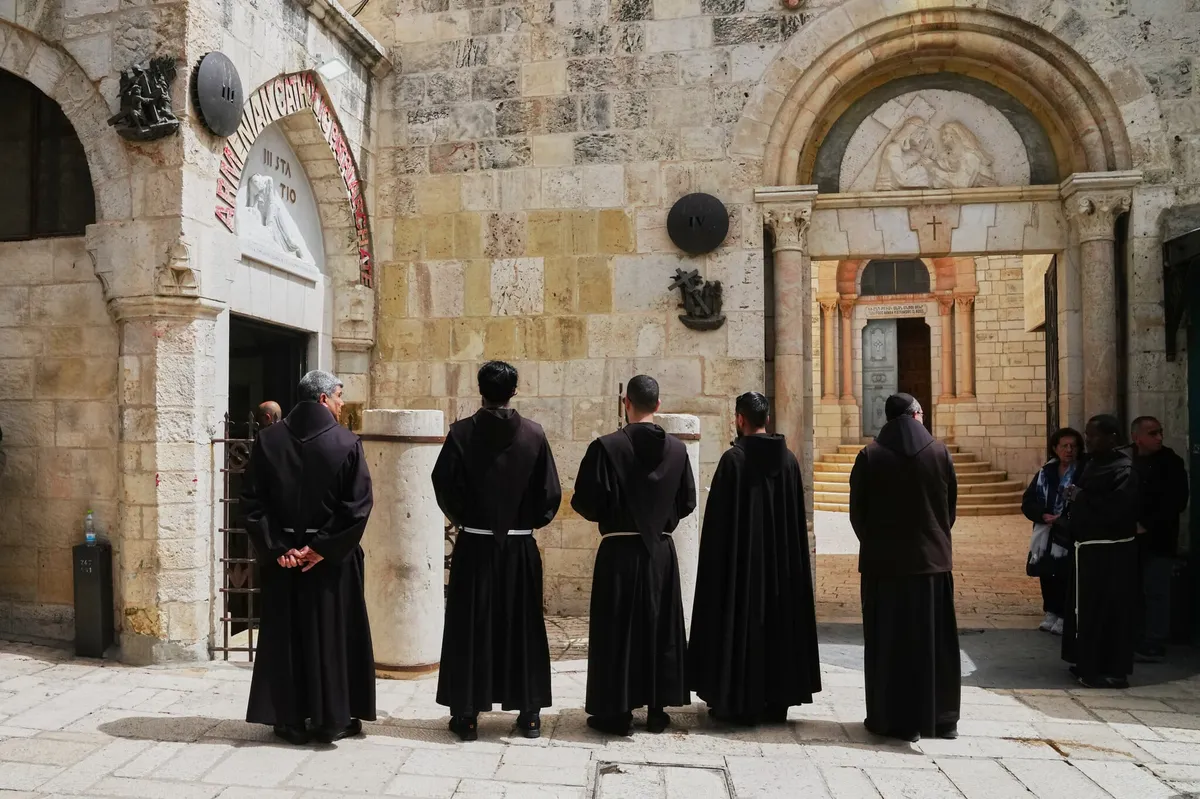 via dolorosa — ZA news