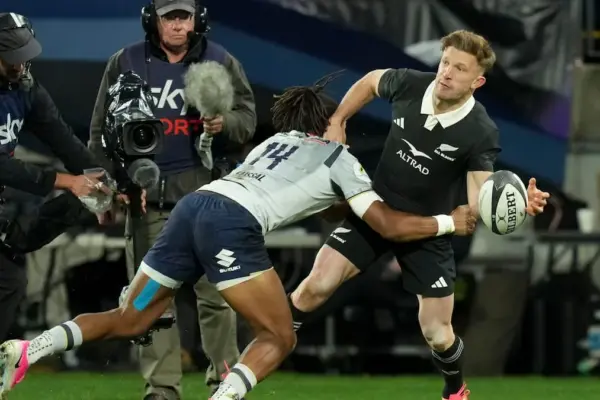 LIVE | Nations Champs - All Blacks v Italy