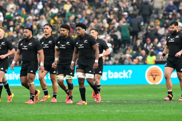 Springboks fans rally around Cheslin Kolbe as he recovers from broken jaw - EWN