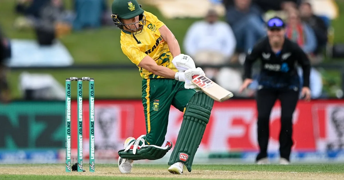 Proteas women cruise to victory against Zimbabwe